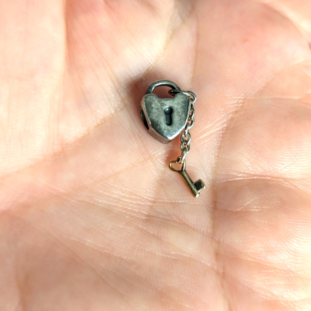 Pandora heart with key charm